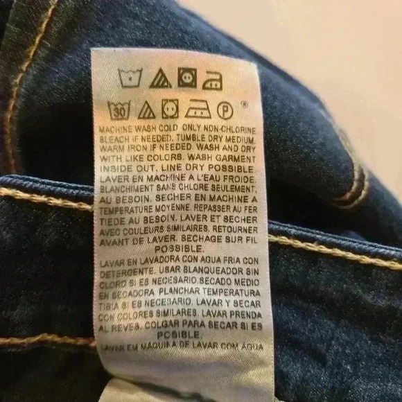 Signature Levi Strauss Totally Shaping Skinny Jeans Dark Demin Size 8 Regular - Picture 10 of 11